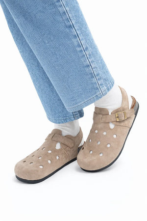 Airy Clog Slides