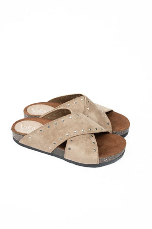 Cross Stud