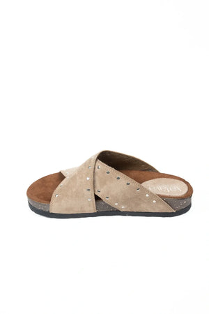 Cross Stud