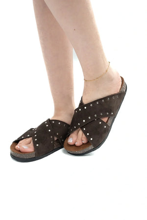 Cross Stud