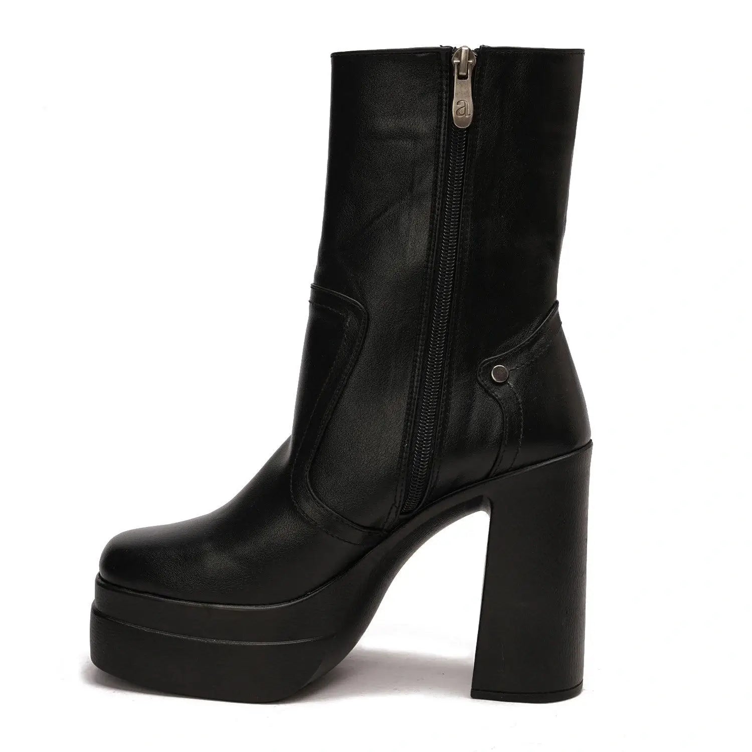 Diva Steps Boots