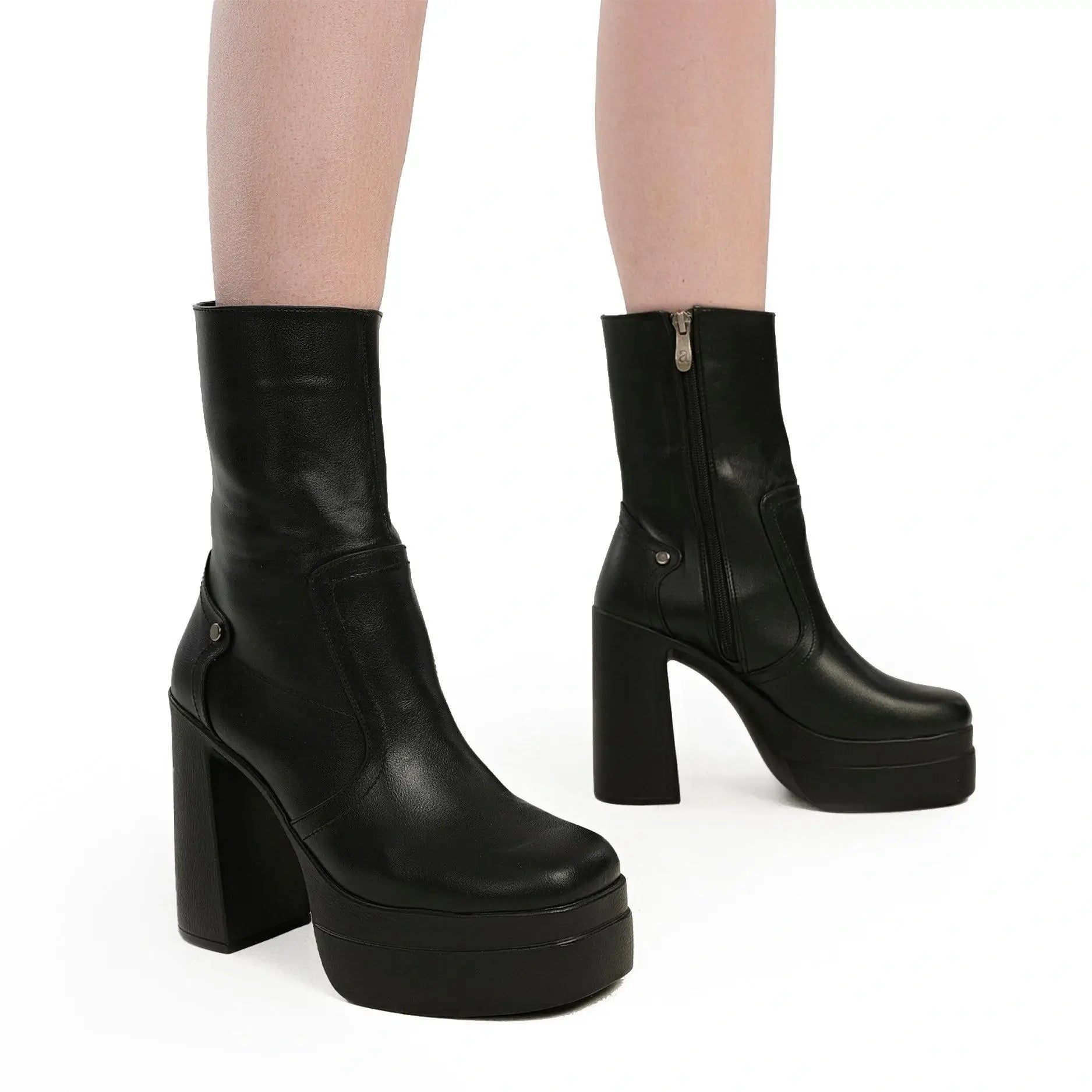 Diva Steps Boots